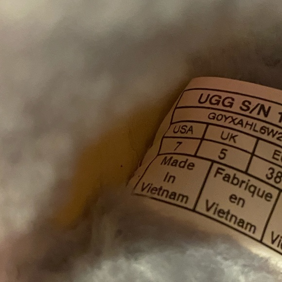 UGG Women's Fuzz Yeah Slipper - Picture 8 of 9